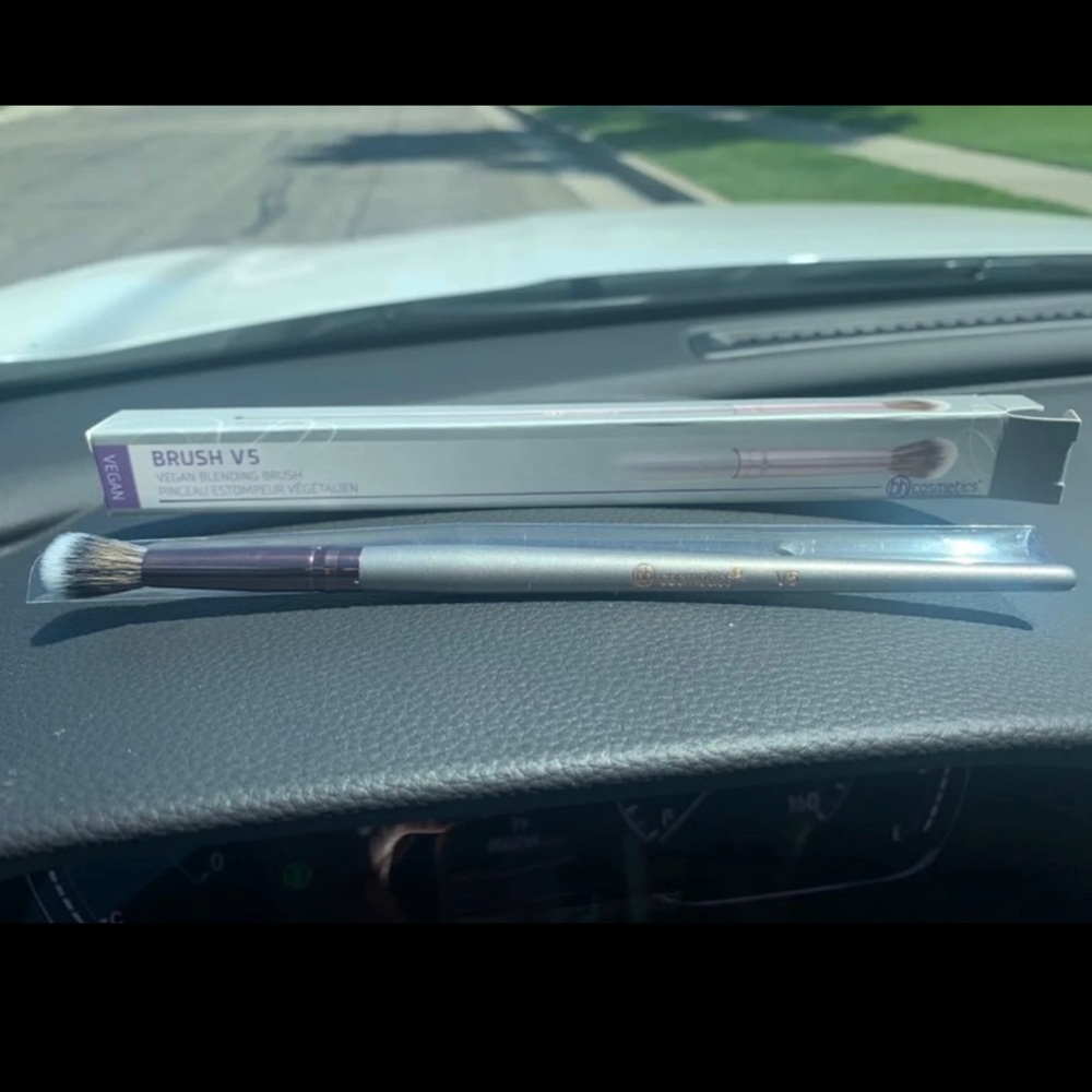 BH COSMETIC BRUSHES